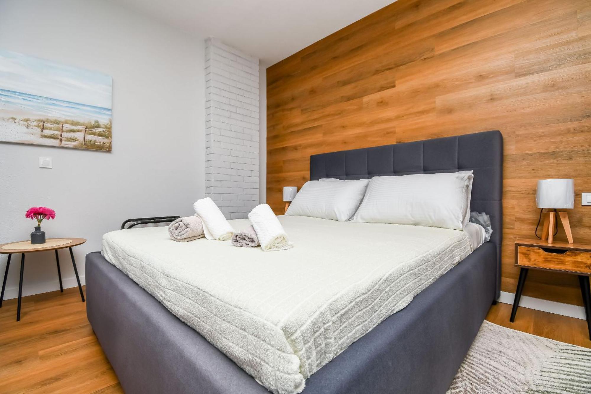 טרוגיר Apartments Neli מראה חיצוני תמונה