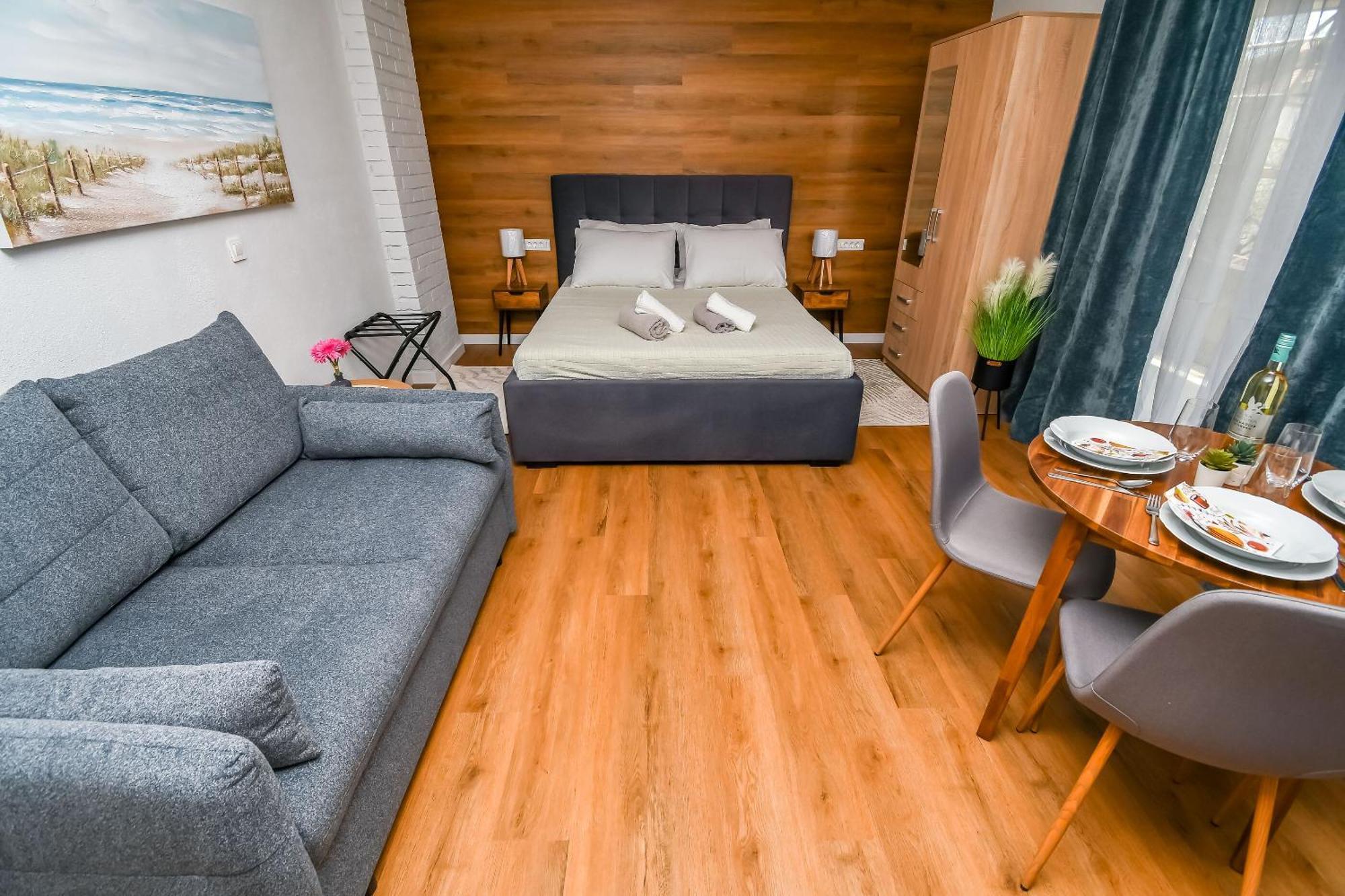 טרוגיר Apartments Neli מראה חיצוני תמונה